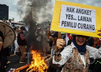 Pakar : Bicara Konstitusi Dibajak dan Kemunduran Demokrasi
