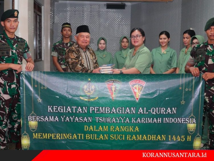 Yonarmed 11/GG/2/2 Kostrad Berbagi Mushaf Al-Quran