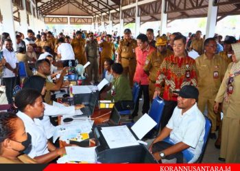 Bagikan 1.878 Dokumen Kependudukan, Ini Alasan Dukcapil Sorong