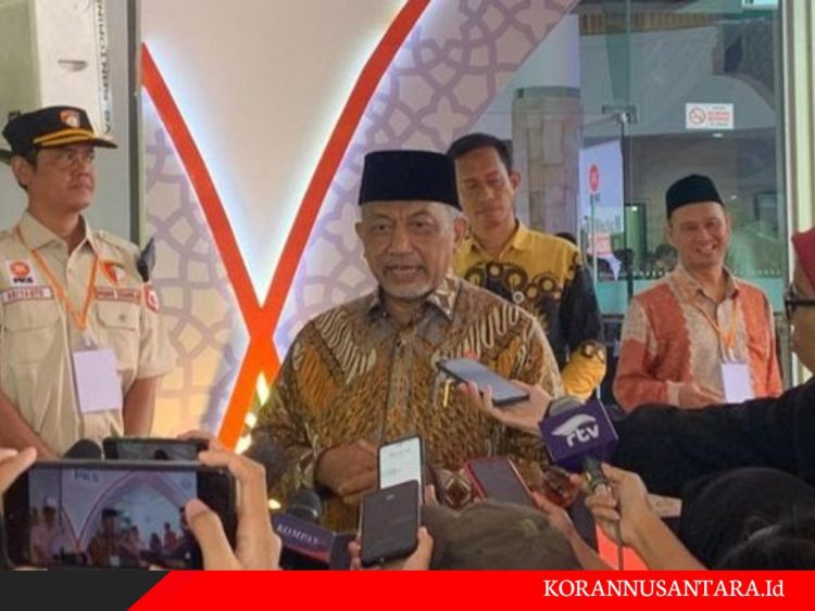 PKS Nilai di Dalam Atau Luar Pemerintahan Sama-sama Terhormat
