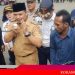 Jalan Rusak Sejumlah Warga Demo ke Kantor Camat Dukuhseti