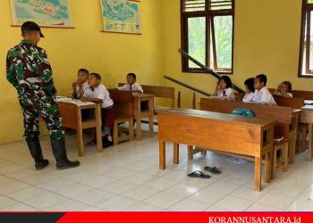 Turut Cerdaskan Generasi Penerus Bangsa, Satgas Pamtas RI-Malaysia Yonarmed 16/TK Mengajar Di Wilayah Perbatasan RI – Malaysia