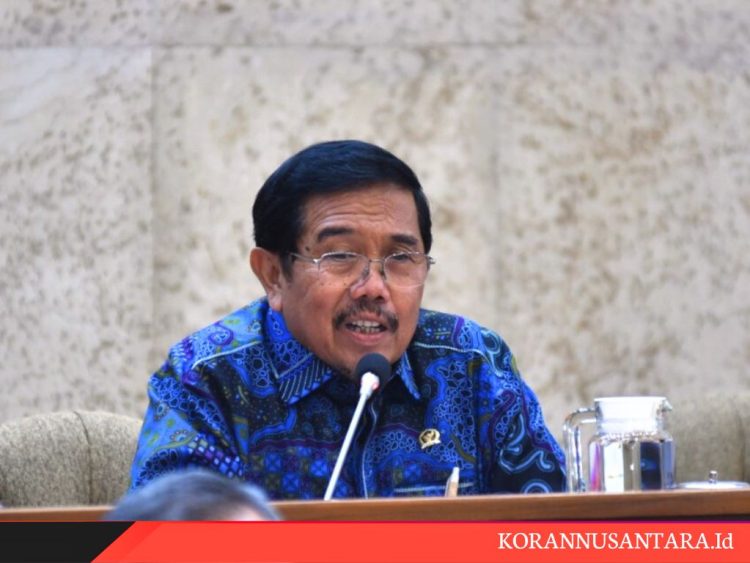 Komisi II DPR: OPH Nilai Syarat jadi Pejabat Politik Terlalu Mudah