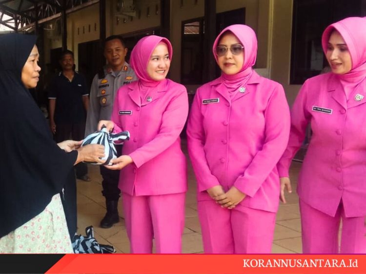 Hari Bhayangkara Ke 78 Polres Sawahlunto Lakukan Pemotongan Daging Qurban
