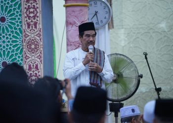 Pj Bupati Muaro Jambi Solat Idhul Adha 1445 H di Masjid Istiqomah Sengeti