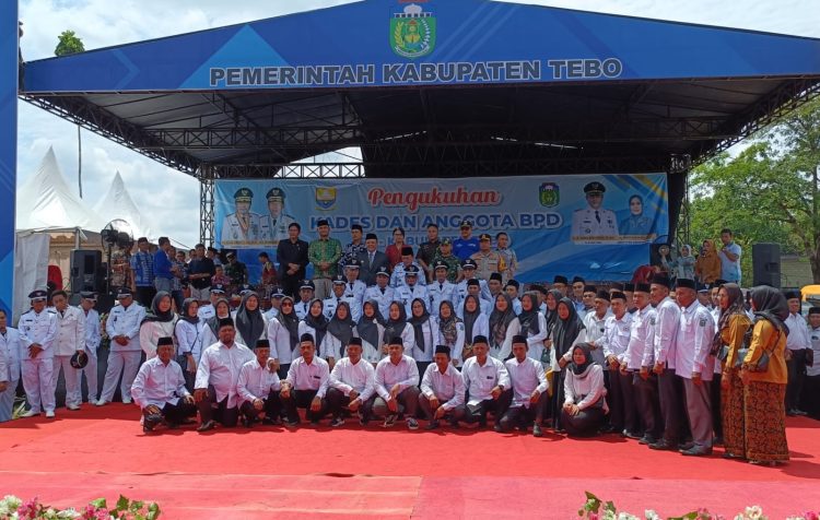 Tenaga Ahli P3PD Provinsi Jambi Hadiri Pengukuhan Kades dan BPD Se-Kabupaten Tebo