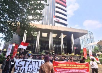 Demo berjilid-Jilid, Mahasiswa Tantang KPK Tetapkan Status Para Saksi Ott Bupati Labuhanbatu