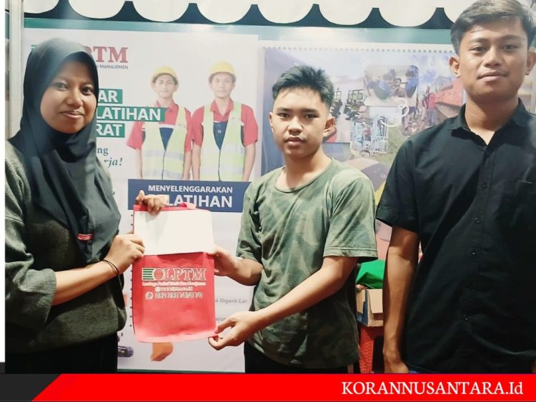 Andi Fatih Muhammad Azka Raih Juara 1 Lomba Tenis Meja Di MIF-Muhammadiyah Expo