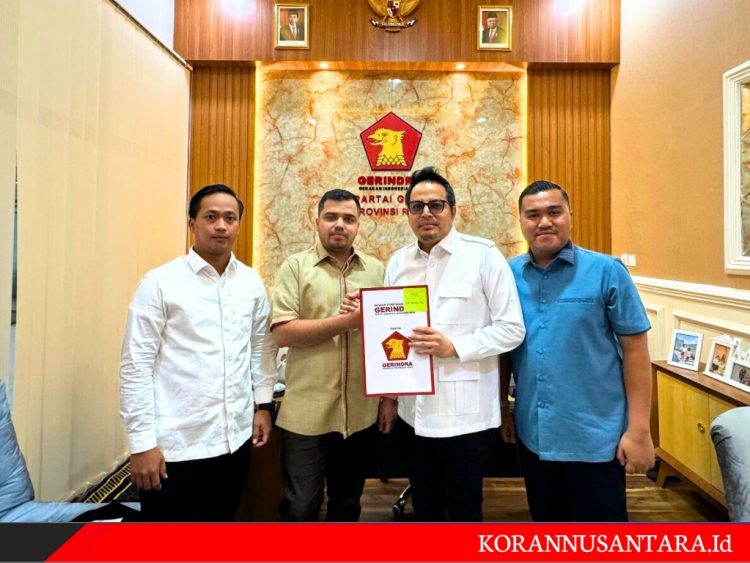 Pilkada Inhil 2024: Ustadz Suhaidi – H. Syamsuddin Uti Terima B1KWK dari Partai Gerindra