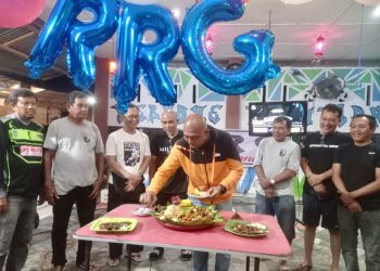 Rayakan HUT RRG Club Indonesia Ke-49 Puluahan Anak Yatim Diberi Santunan