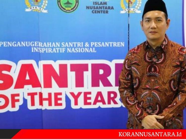 Ketua KPI Pusat Ubaidillah Jadi Santri Inspiratif 2024