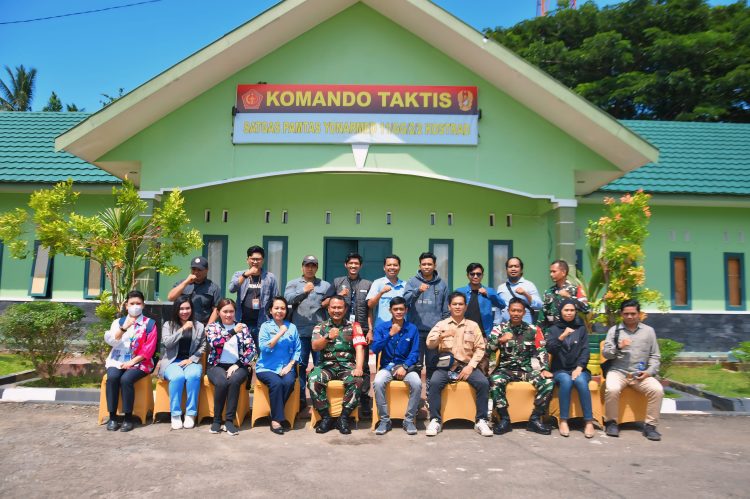 Perkuat Kolaborasi, Dansatgas Letkol Arm Gde Adhy Surya Mahendra Ajak Media Nunukan Sinergi Lewat Coffee Morning