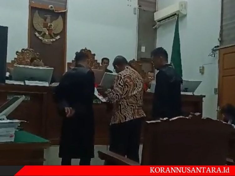 Saksi Putri Mega Sebut Ike Farida Telah Memberi Paraf Persetujuan