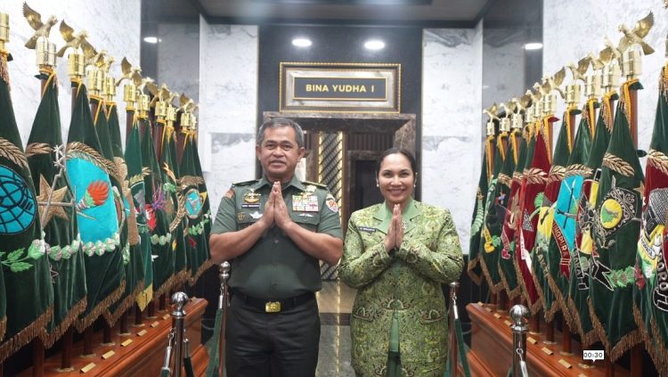 Kasad dan Ketua Umum Persit KCK : Idul Fitri 1446 H, Momen Saling Memaafkan dan Buka Lembaran Baru