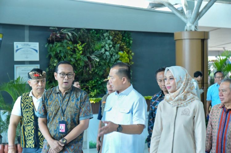 Senator Mirah Lakukan Pengawasan Pelaksanaan Mudik di Bandara Internasional Lombok