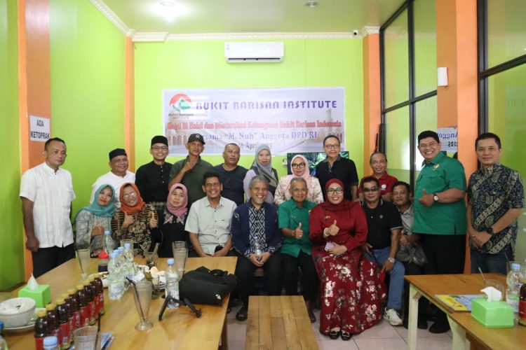 Halal bi Halal Bersama Relawan, Anggota DPD RI M Nuh Terima Aspirasi dan Akan Berkoordinasi dengan Eksekutif