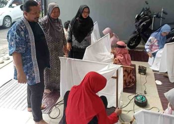 Gandeng Komunitas Batik Bekasi, Sekolah Lansia Jatiasih ( SELASIH) Helat Program Membatik Bekasi