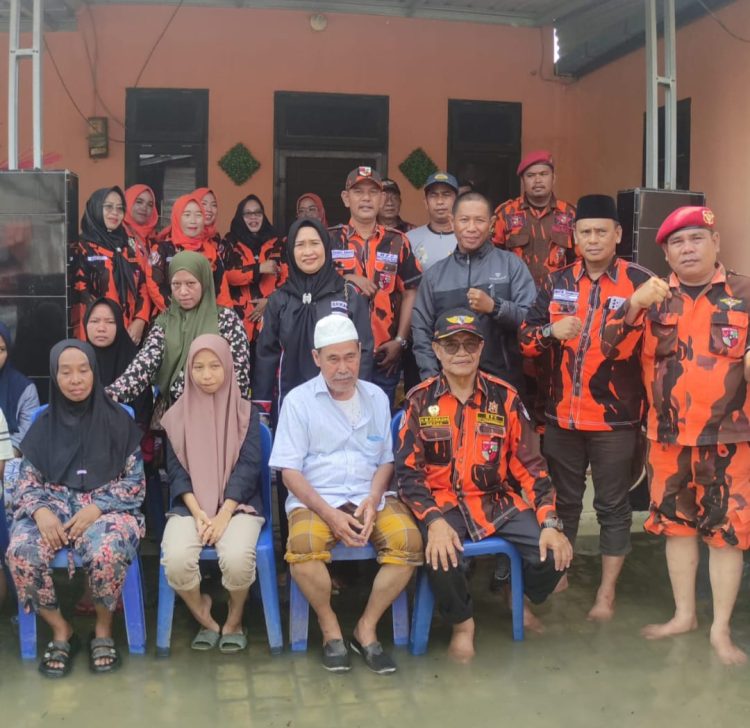 MPC PP Kota Tanjungbalai Bantu Korban Musibah Kebakaran Di Kelurahan Keramat Kubah