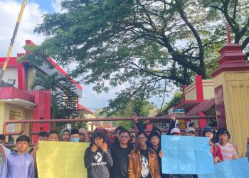 Massa IMPSU Desak Kapolres Langkat Tindak Tegas Pembuat Onar di Pabrik Es Batu Kristal Stabat