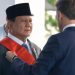 Presiden Prabowo Terima Penghargaan Grand Croix de la Legion d’Honneur dari Macron   