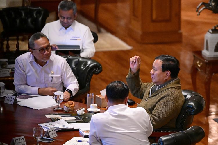 Presiden Prabowo Bentuk Satgas Kopdes Merah Putih, Zulhas Jadi Ketua