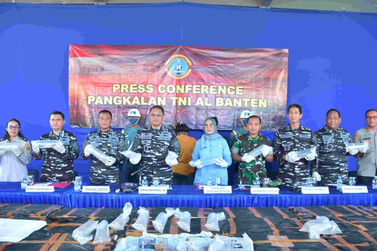 TNI AL Gagalkan Penyelundupan 199.800 Benih Lobster di Merak, Negara Selamat dari Potensi Kerugian Rp29,97 Miliar