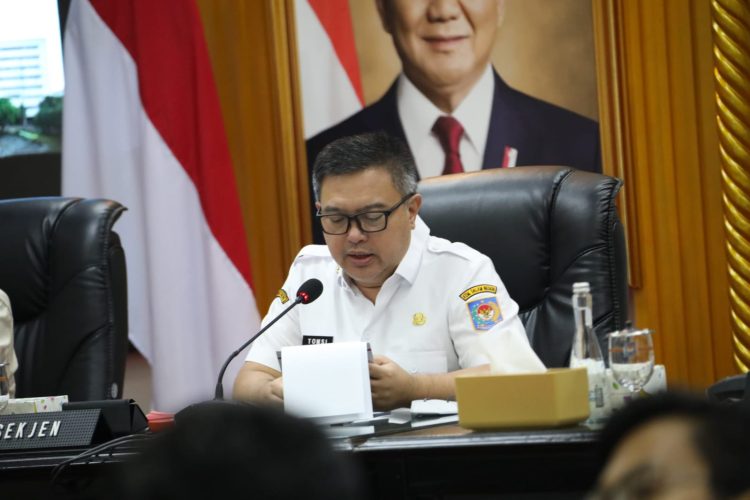 Sekjen Kemendagri Imbau Pemda Cek Perkembangan Harga di Daerah