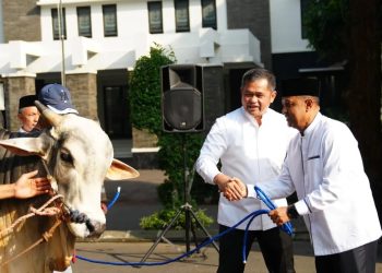 TNI AD Didistribusikan 3.417 Hewan Kurban kepada Masyarakat di Berbagai Daerah Indonesia