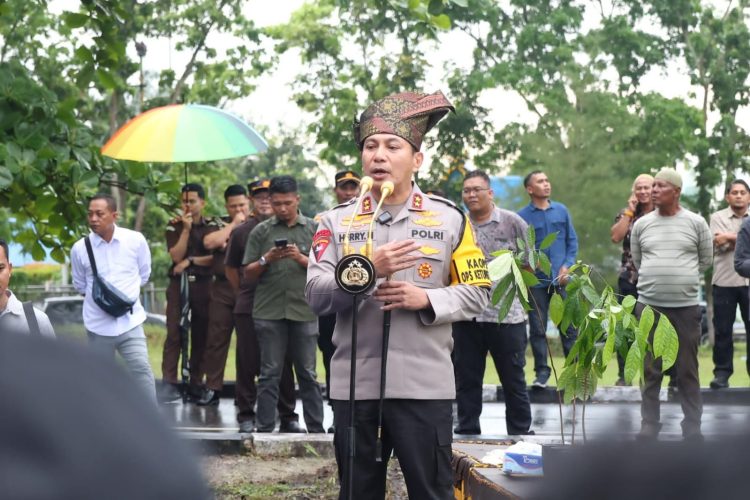 Tokoh Pemuda Puji Kinerja Kapolda Riau Irjen Herry: Kerja Nyata Polri untuk Masyarakat