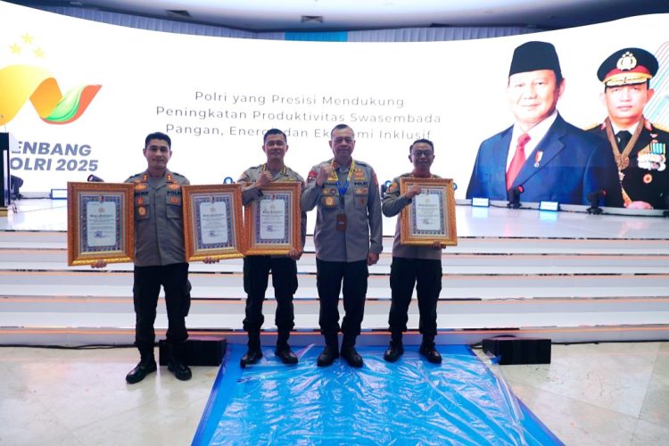 Jelang HUT Bhayangkara ke-79, Aktivis Pemuda Nasional Puji Kinerja Kapolda Sulbar Irjen Adang: Kerja Nyata Polri untuk Masyarakat