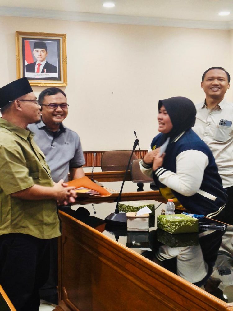 Ketua DPRD Kota Bekasi Lepas 14 Atlet Panahan ke Kejurnas, Desak Wali Kota Beri Apresiasi