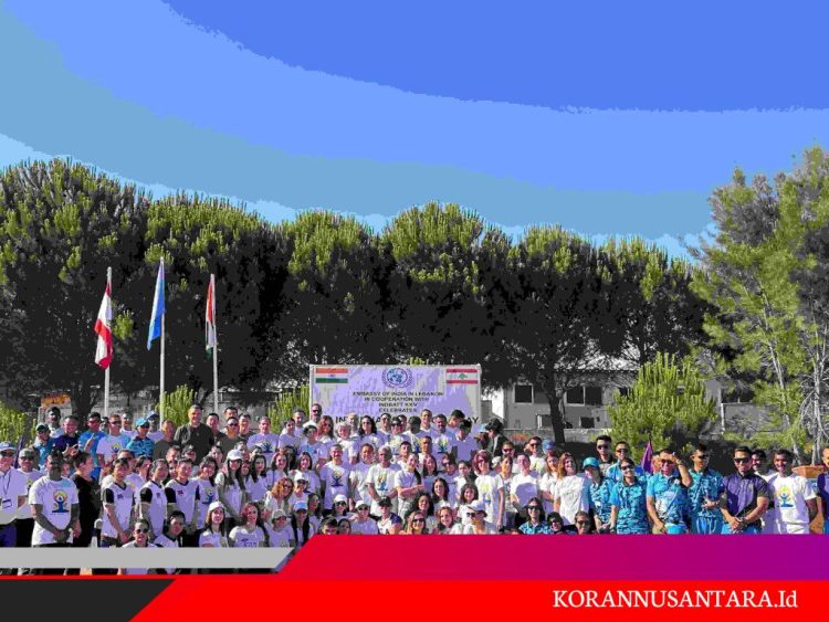 Satgas Sempu XXV-Q Ikuti Perayaan Hari Yoga Internasional di Indobat