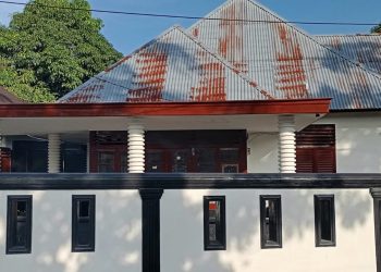 Penyegelan Kantor PT. DNG Membuat Heboh Warga Sekitar