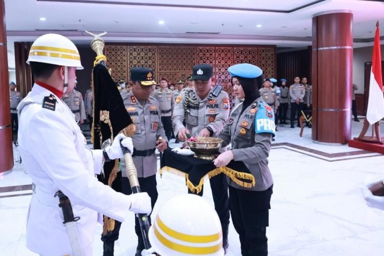 Upacara Pemuliaan Nilai Luhur Tribrata Pataka di Pimpin Kapolda Jatim