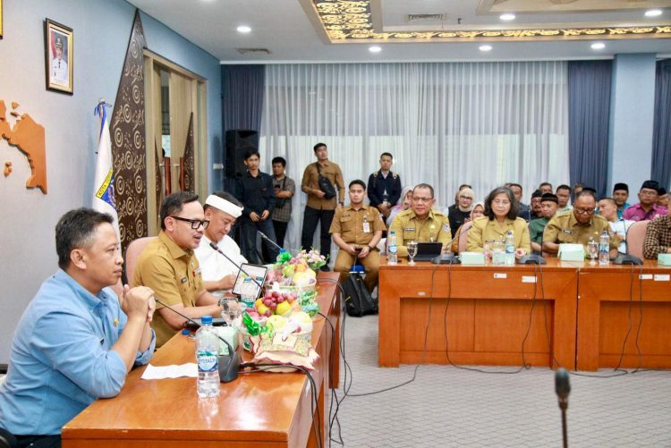 Wamendagri Bima Arya Ingatkan Pemkot Depok Pentingnya Konsep Usaha Kopdeskel Merah Putih