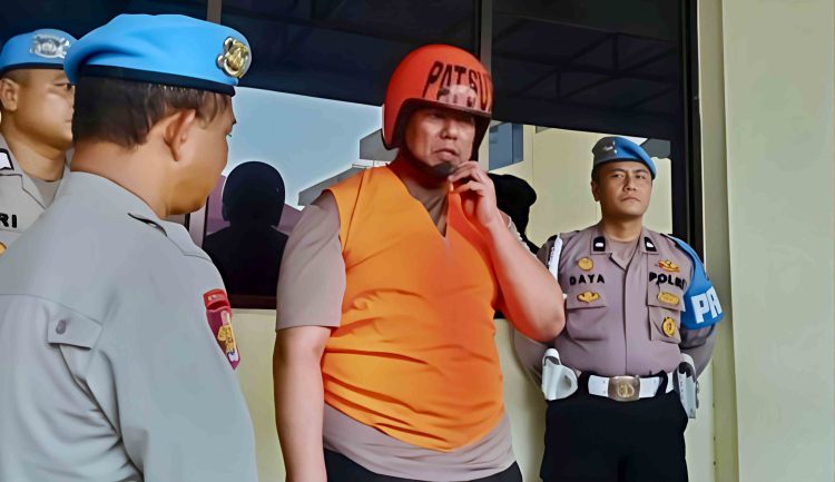 Palak Wanita Rp100 Ribu, Aiptu Rudi Minta Maaf: untuk Beli Minum