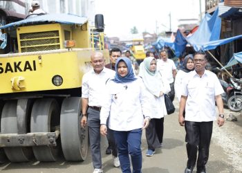 Kontrol Terhadap Pelaksanaan Proyek Fisik, Wabup Madina Tinjau Pengerjaan Jalan Lingkar Pasar Lama
