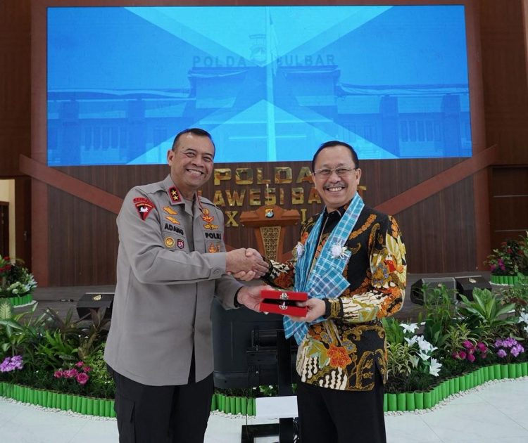 Raih Penghargaan Kompolnas Awards 2025, Pengamat Puji Kapolda Subar Irjen Pol Adang: Bukti Nyata Prestasi dan Dedikasi Polri pada Masyarakat