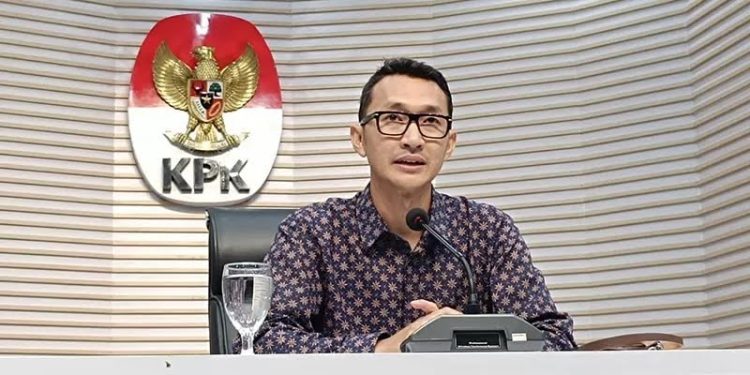 Terkait Kasus Korupsi Proyek Jalan di Sumut, KPK Sita Dokumen dan Catatan Keuangan Di Rumah Dirut PT DNG