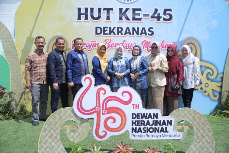 Ketua Dekranasda Kabupaten Asahan Ikuti Semarak HUT Ke-45 Dekranas