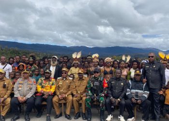 TNI Amankan Kunker Bupati Puncak di Agandugume, Wujud Sinergi untuk Pelayanan Masyarakat