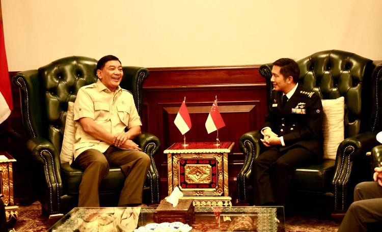 Menhan Sjafrie Bahas Kerja Sama Matra Siber Bersama Panglima Angkatan Bersenjata Singapura
