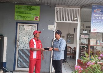 Konsumen Apresiasi Karyawan SPBU 34.171.20 Kota Bekasi yang Kembalikan HP Tertinggal