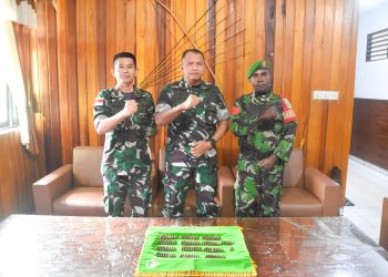 Kodim 1710/Mimika Terima Penyerahan 129 Amunisi dari Warga