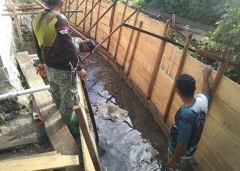 Satgas TMMD 125 Bangun Drainase Raksasa 300 Meter di Desa Waenono untuk Atasi Banjir
