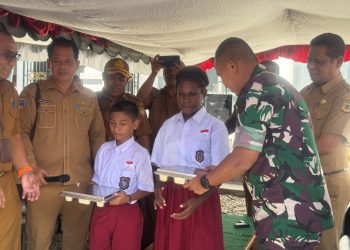 Dandim 1710/Mimika Hadiri Launching Program Makan Bergizi Gratis di SD Inpres Nawaripi