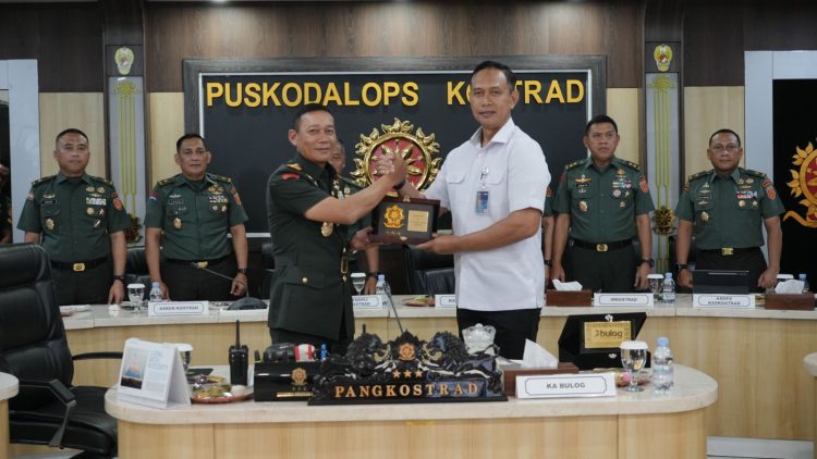 Perum BULOG dan Kostrad Perkuat Sinergi Distribusi Pangan Demi Stabilitas Harga dan Pasokan