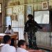 Personel Pos Tarup Hadirkan Semangat Belajar di SD Inpres Tarup