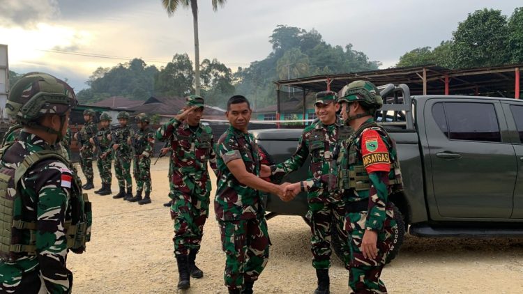 Asops Kodam Kasuari Tinjau Kesiapan Satgas di Pos Kotis Kumurkek