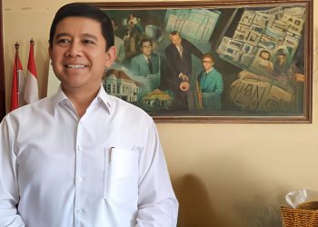 NEGARA DALAM CENGKRAMAN OLIGARKI